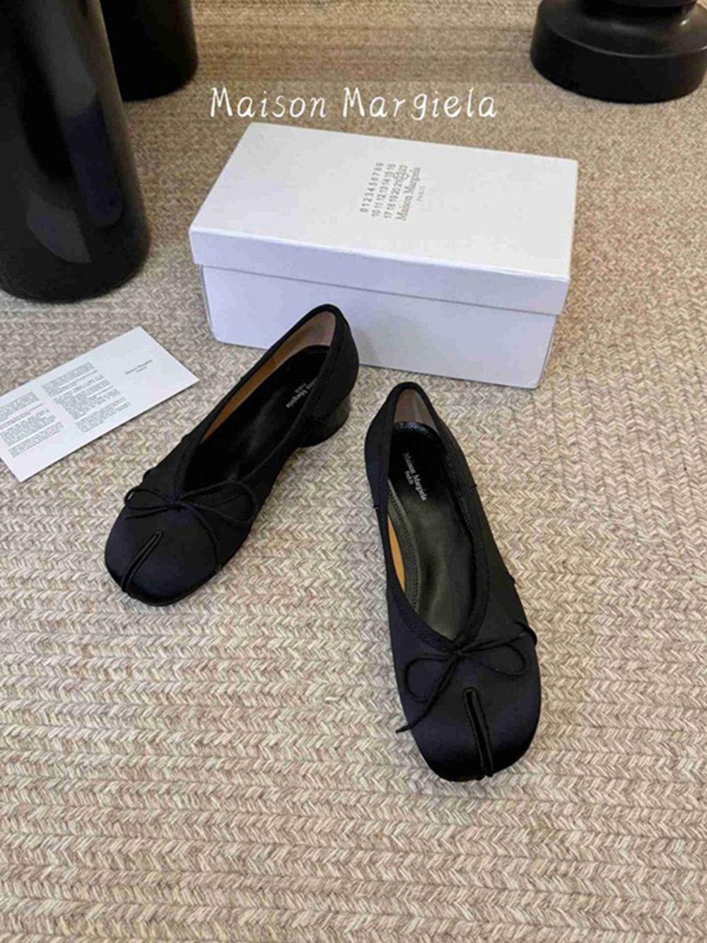 Maison Margiela Tabi Bow Split Toe Flats - Picture 8 of 8